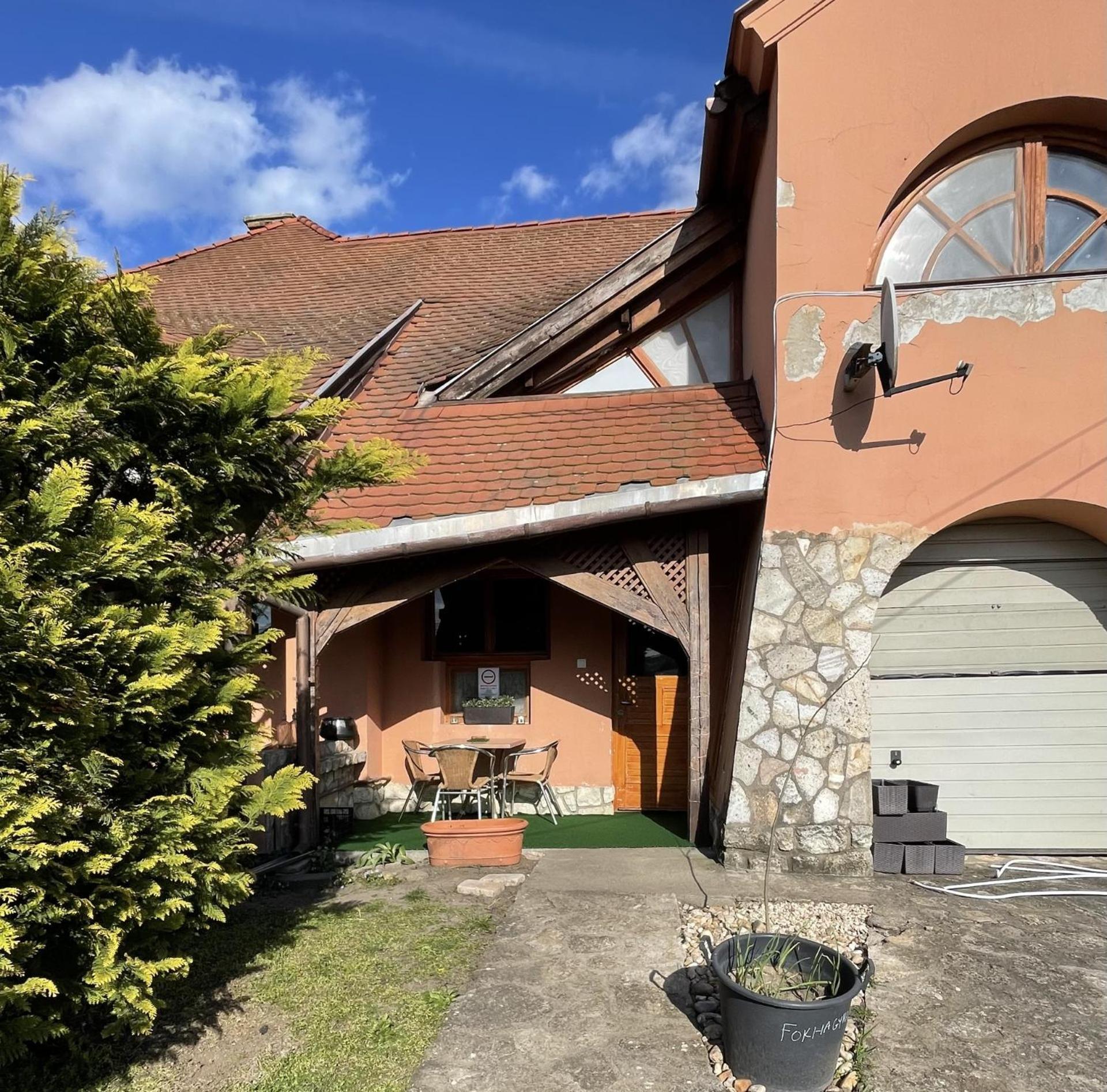 Greenpark Garden Villa Family Apartments Near Tokaj セレンチュ エクステリア 写真