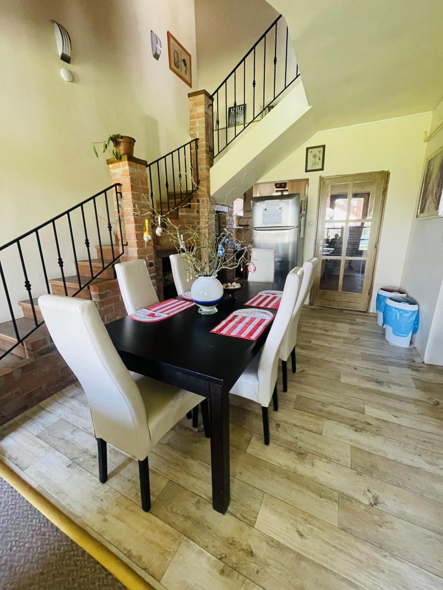 Greenpark Garden Villa Family Apartments Near Tokaj セレンチュ エクステリア 写真