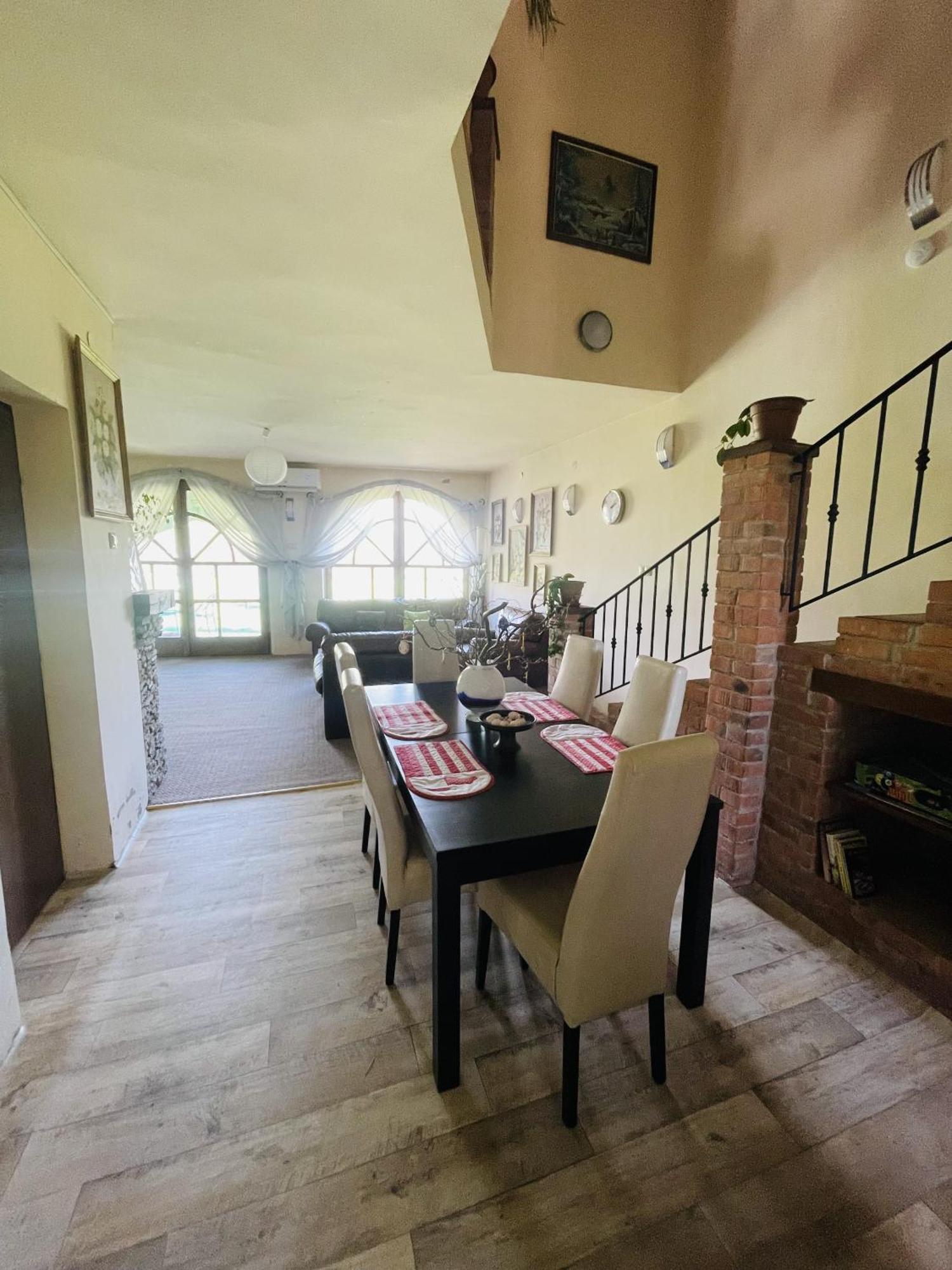 Greenpark Garden Villa Family Apartments Near Tokaj セレンチュ エクステリア 写真