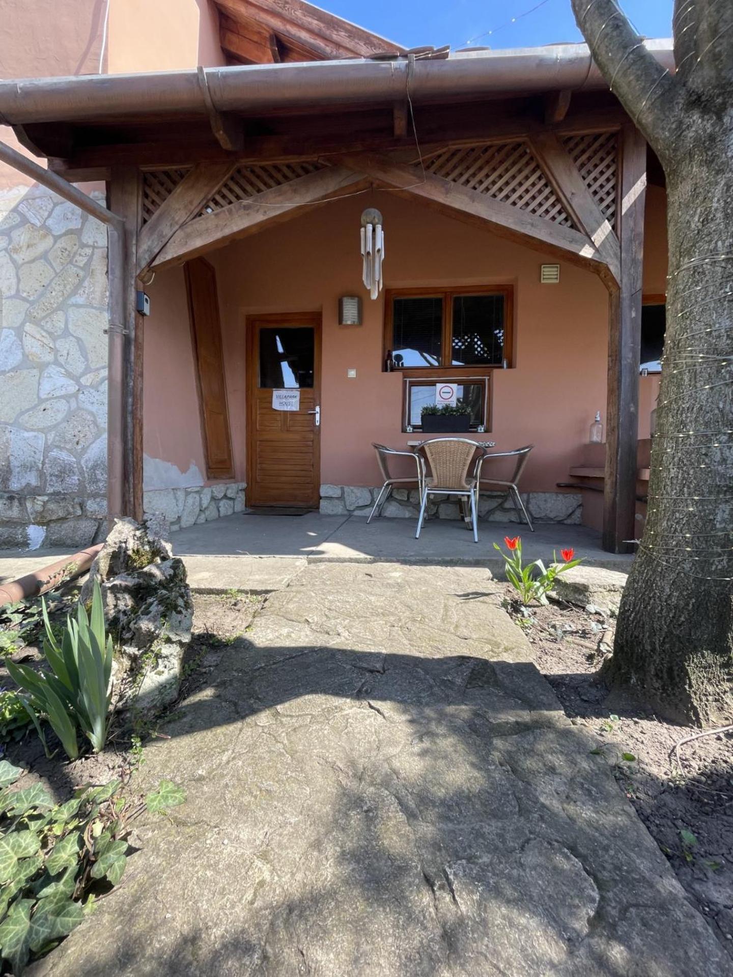Greenpark Garden Villa Family Apartments Near Tokaj セレンチュ エクステリア 写真